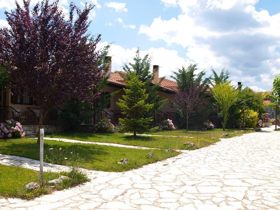 Hotel Eu Zin Vitina Exterior foto